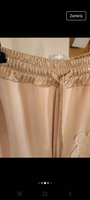 Spodnie dresowe zdobione kwiat ML