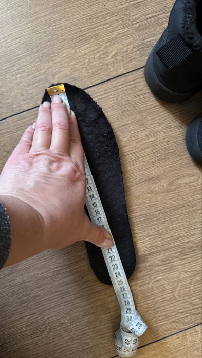 Зимові черевики H&M