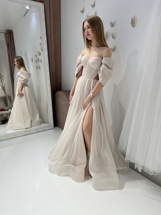 Плаття на випускний, випускна сукня