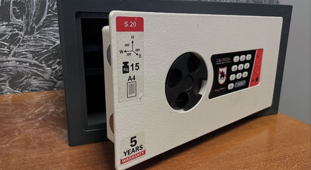 Сейф criffon s.25.e