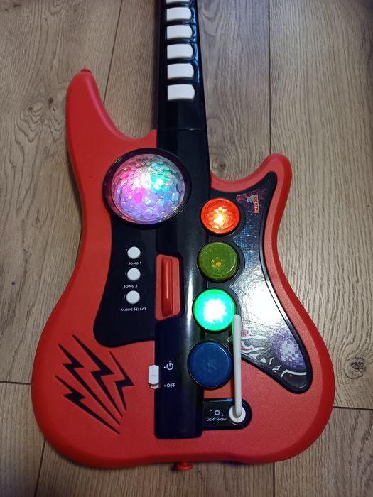 Gitara zabawkowa
