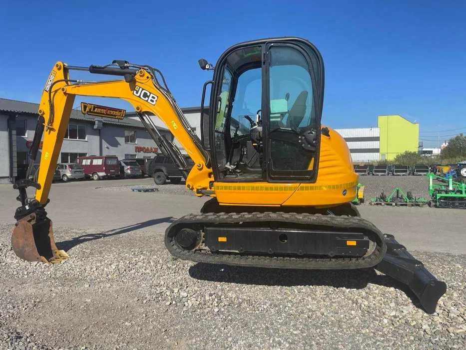 Оренда, екскаватор 1м3,екскаватор - погрузчик,каток, міні-екскаватор.