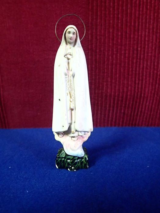 Peça religiosa em cerâmica