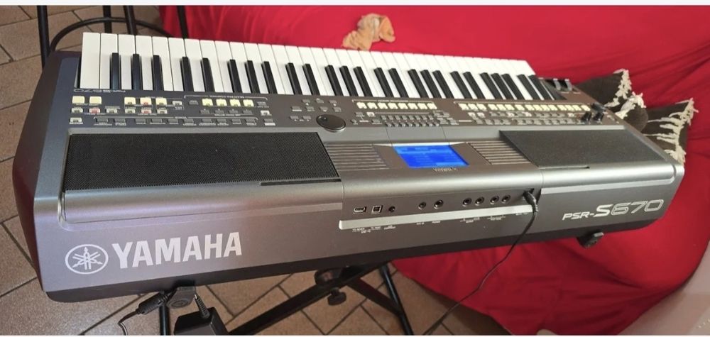 Yamaha psr s 670 venda urgente