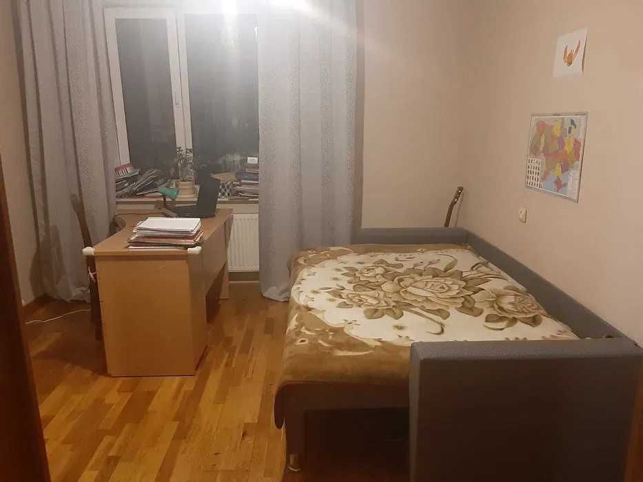 2-кімнатна квартира на середньому поверсі цегляного будинку на Таїрова