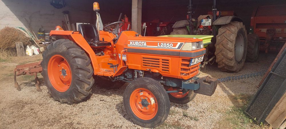 Trator Kubota L2850