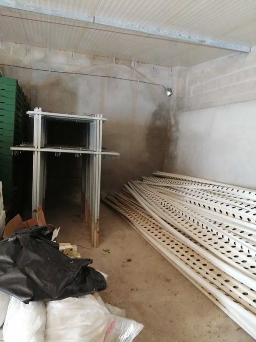 Sistema de calhas NFT64584677871107122