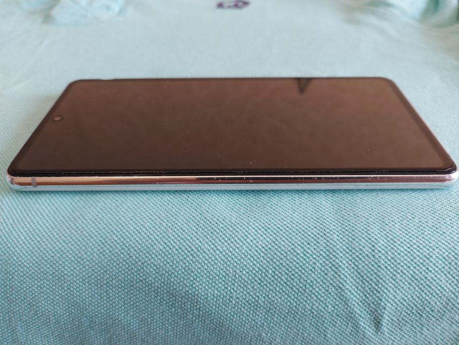 Samsung Galaxy  S20 FE.