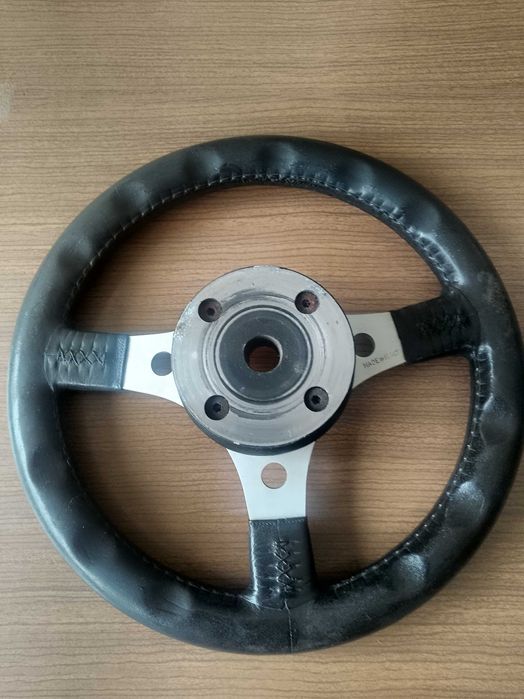 Volante Raid + Cubo Renault 5