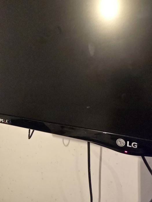 LG monitor TV excelente