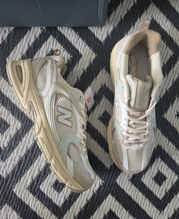 New Balance MR530AA