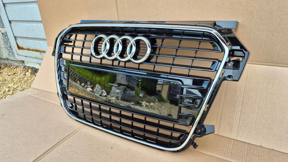 Atrapa Chłodnicy Grill Audi A1 8X0 10-14 OE 8X0853651 Black Połysk Oryg NEW