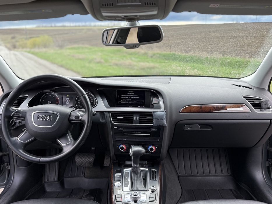 Продаю Audi A4 B8 2014 в S-line  Quattro