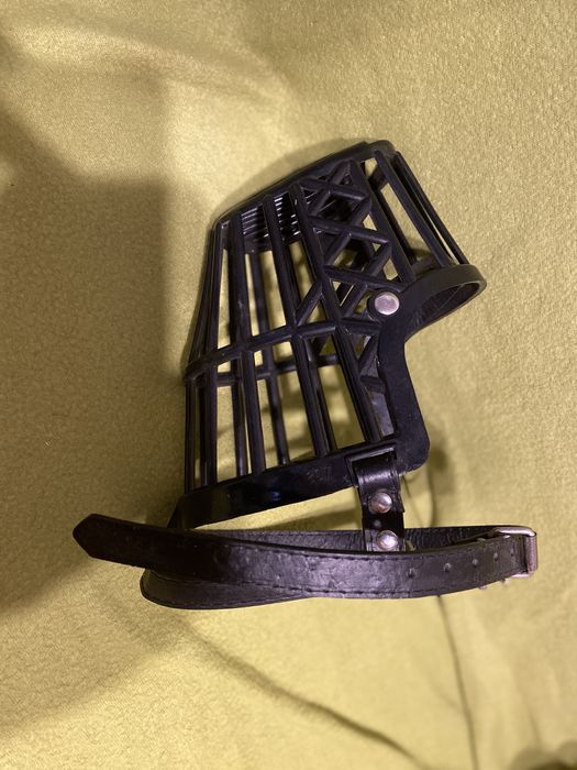 Намордник пластиковий новий