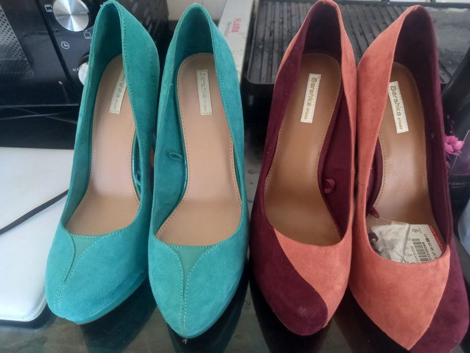 Vende-se sapatos