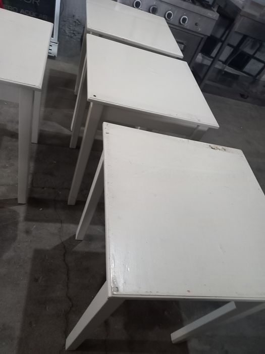 Mesas brancas 60x60