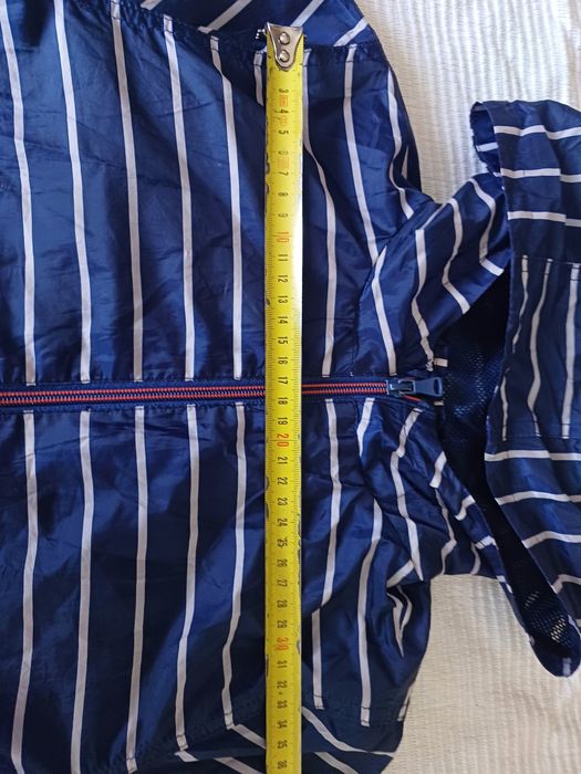 Куртка-вітровка 140см MANCO 400грн