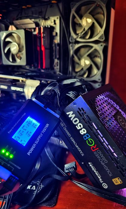 Блок живлення питания модульный Thermaltake GF1 ARGB 750  Gold