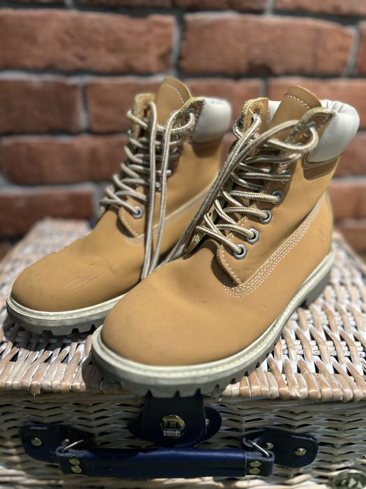 Cropp trapery buty zimowe timberlandy camel braz kozuszek cieple buty