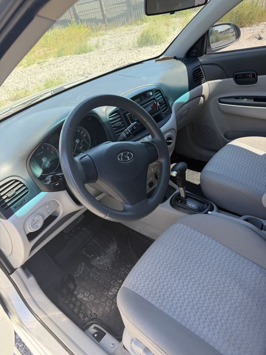 Hyundai Accent автомат