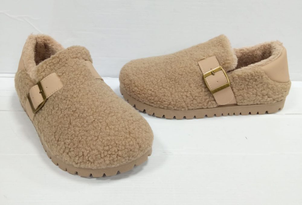 Chinelo/ pantufa unisexo