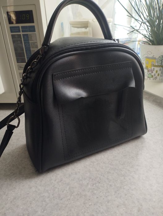 Сумка чорна шкіряна