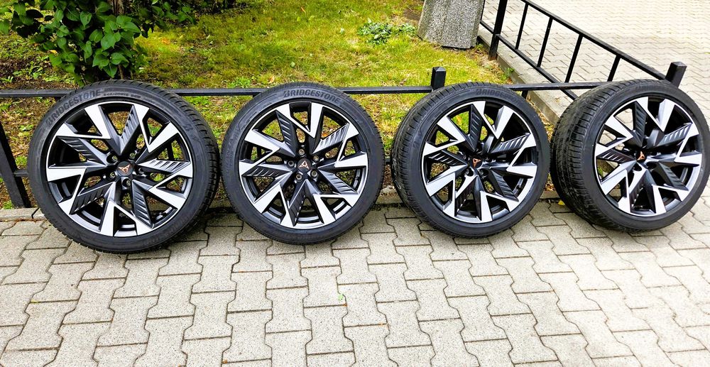 Cupra Formentor Koła 19 Cali Sandstorm Bridgestone Turanza T005 Lato Jak Nowe !!!