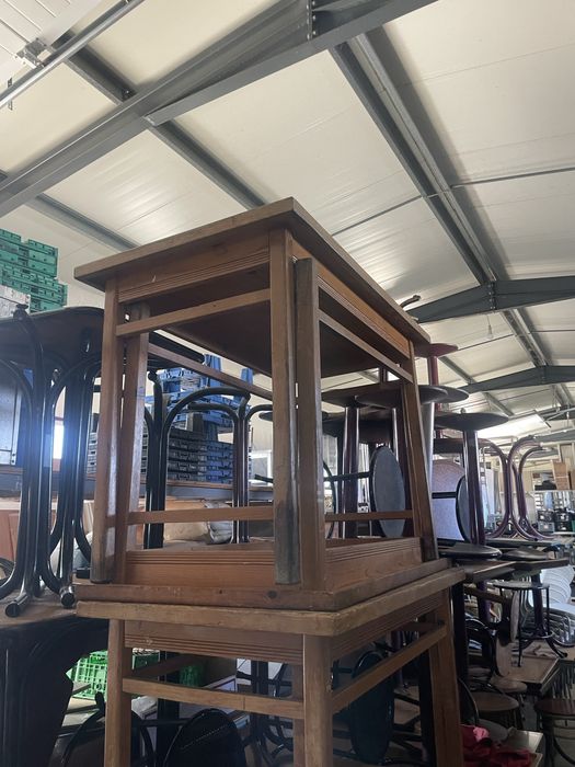 Mobiliário café ou restaurante