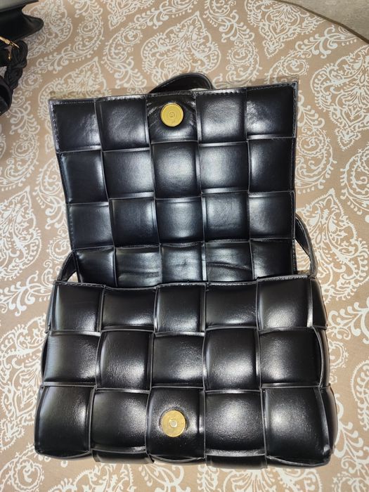 Жіноча сумочка плетена кросбоді