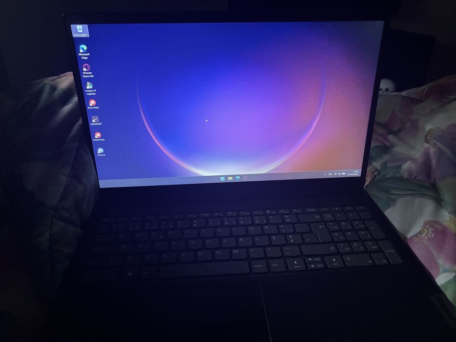 Notebook Lenovo Modelo 82KB ( vendo com urgencia)