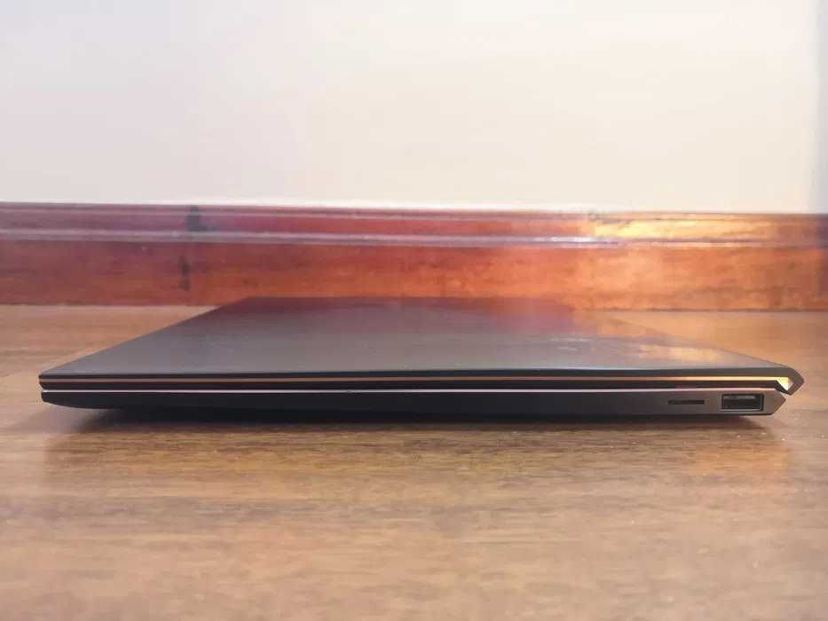 Computador Portátil ASUS Zenbook S UX393 13.9"