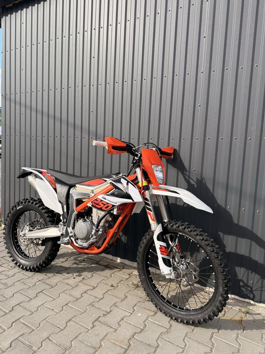 KTM Frerride 250 f СВІЖО ПРИГНАНИЙ