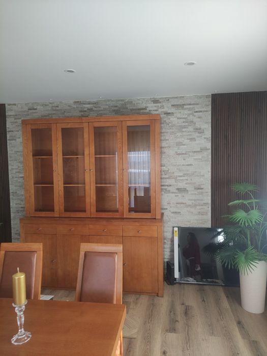 Vende-se Móvel e Mesa Sala Jantar