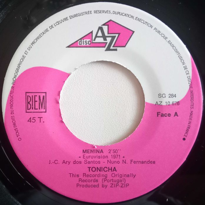 Tonicha	- - - - -	Menina	- - - - -	Single