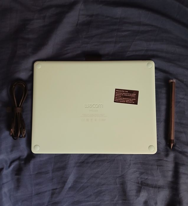 Mesa digital Wacom Intuos M (verde pistácio/menta)