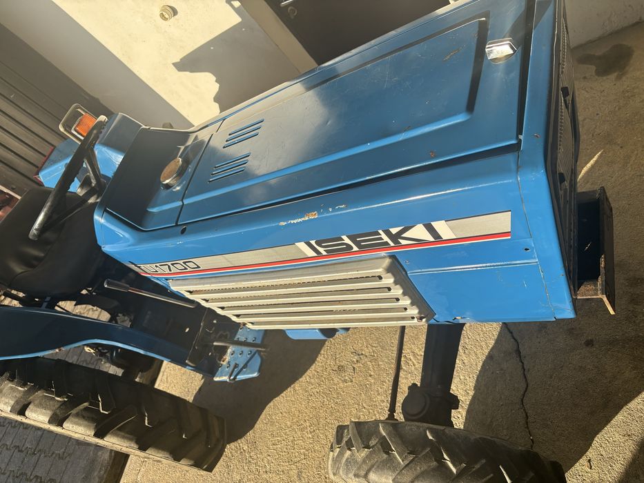 Trator iseki TU1700