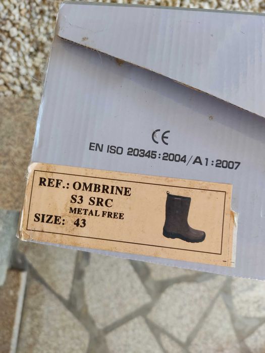 Botas DACAU com biqueira de aço ou de osso