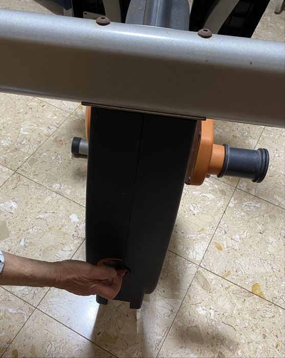 Pro-form compact trainer