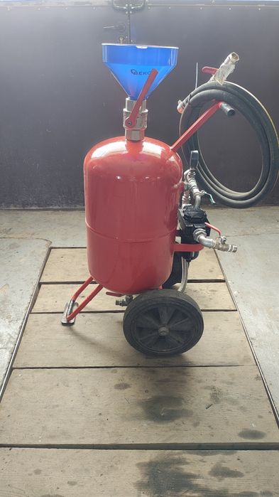 Piaskarka syfonowa 60 L