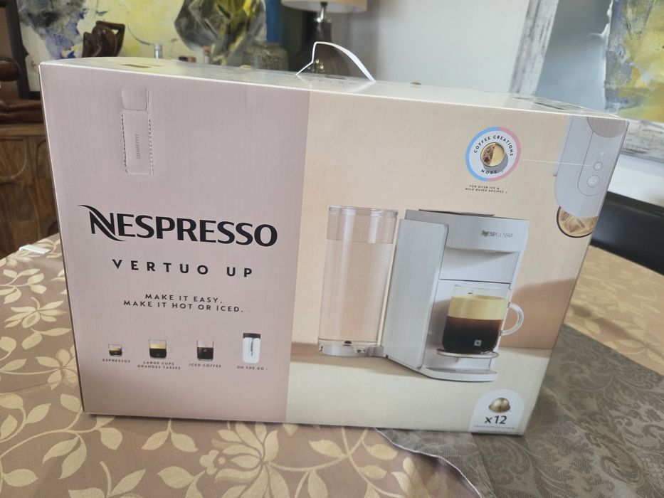 Máquina de café Nespresso VERTUO UP Branca NOVA
