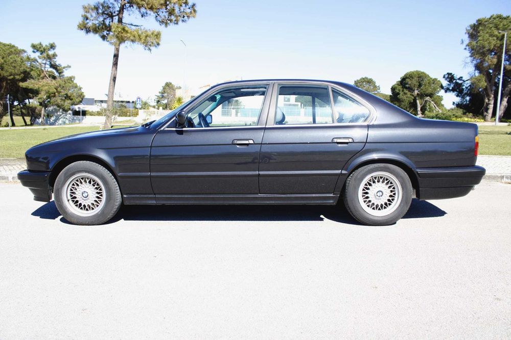 BMW E34 535i - Certificado Museu Caramulo