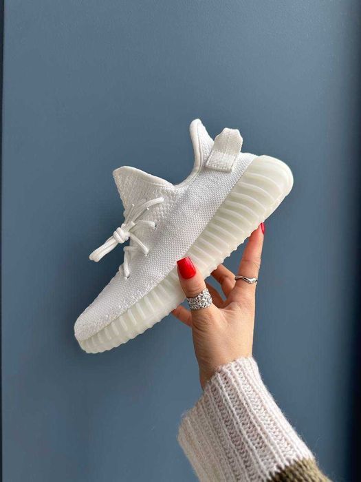Кросівки Adidas Yeezy Boost 350 V2 Premium Triple White