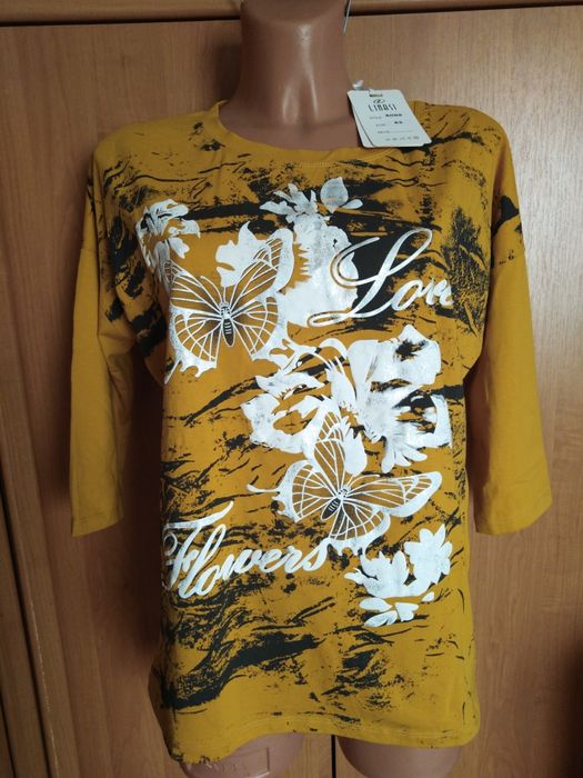 Футболки, кофточки.