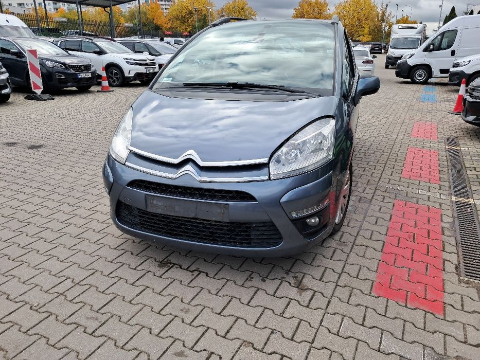 Citroen c4 picasso błotniki pas przedni