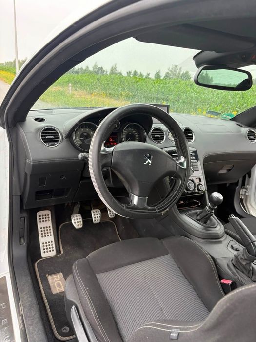 Samochód Peugeot RCZ