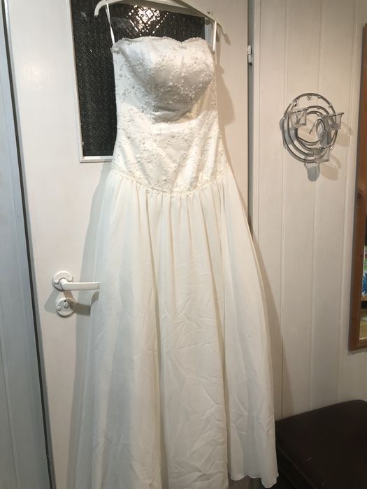 Sluczna sukienka slubna S M biala