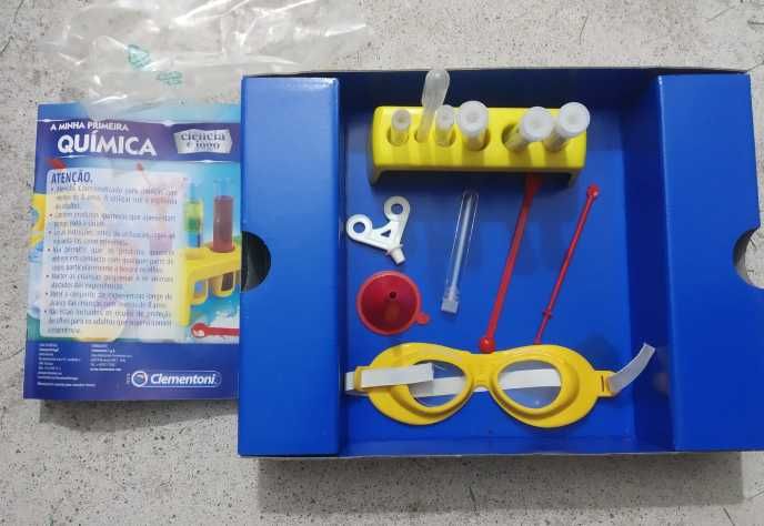 Jogo Didático “A Minha Primeira Química”