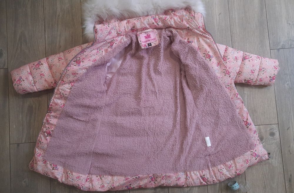 Куртки зимові та осінь-весна для дівчинки