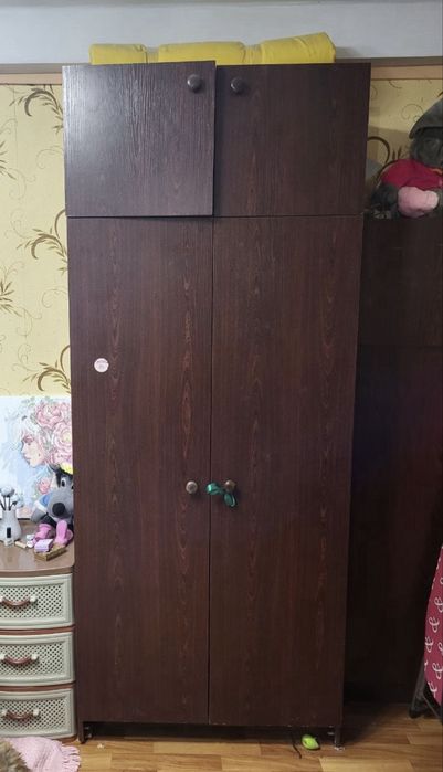 Продаются 3 шкафа