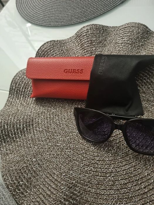 Damskie okulary przeciwsłoneczne Guess